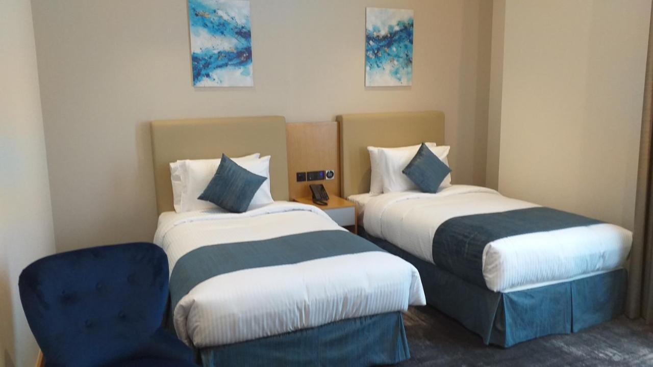 Al Hayat Hotel Charjah Extérieur photo