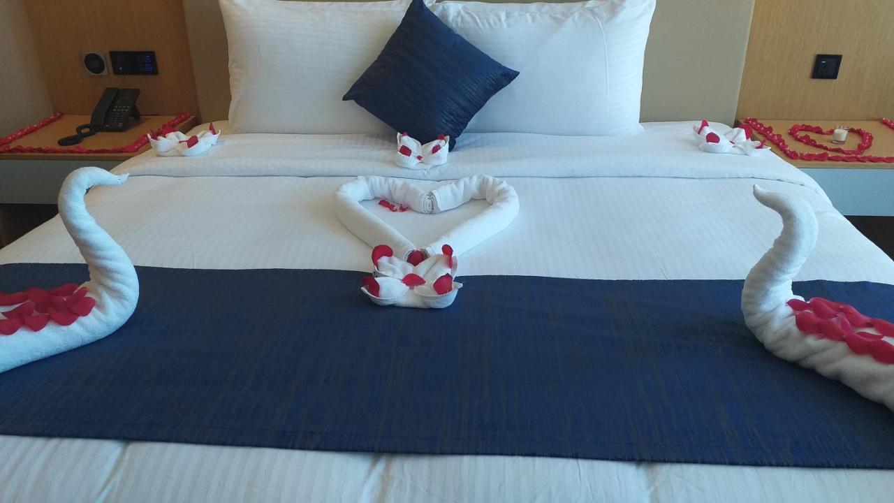 Al Hayat Hotel Charjah Extérieur photo