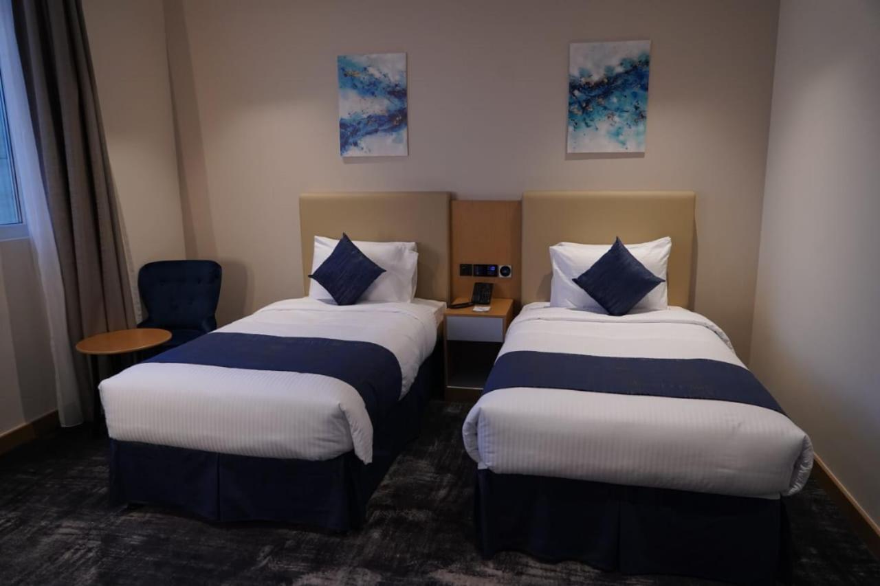 Al Hayat Hotel Charjah Extérieur photo